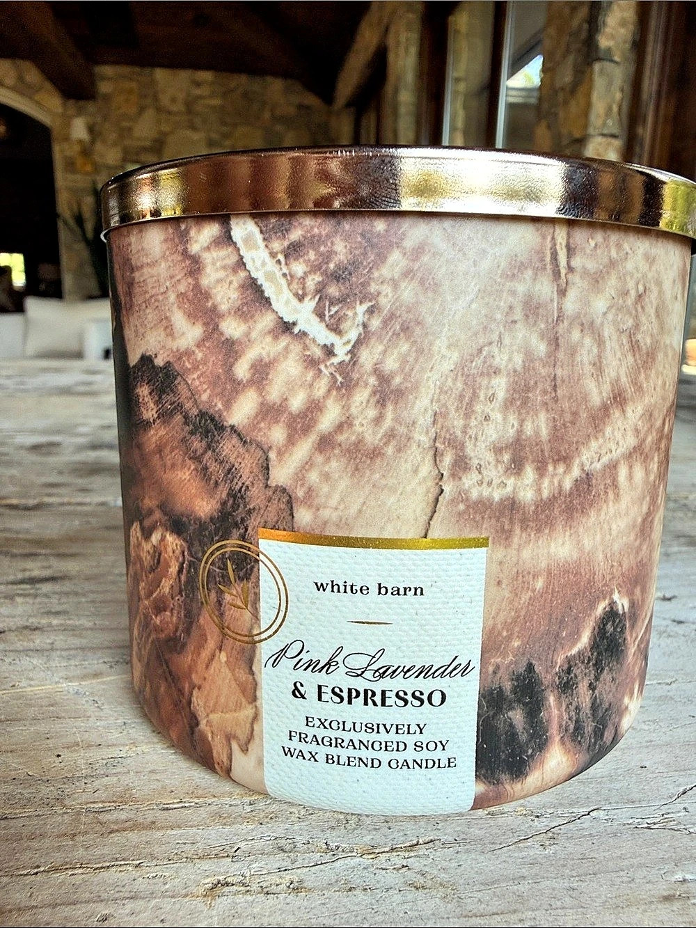 White Barn 3 wick candle - Pink Lavender & Espresso in Brown & Pink